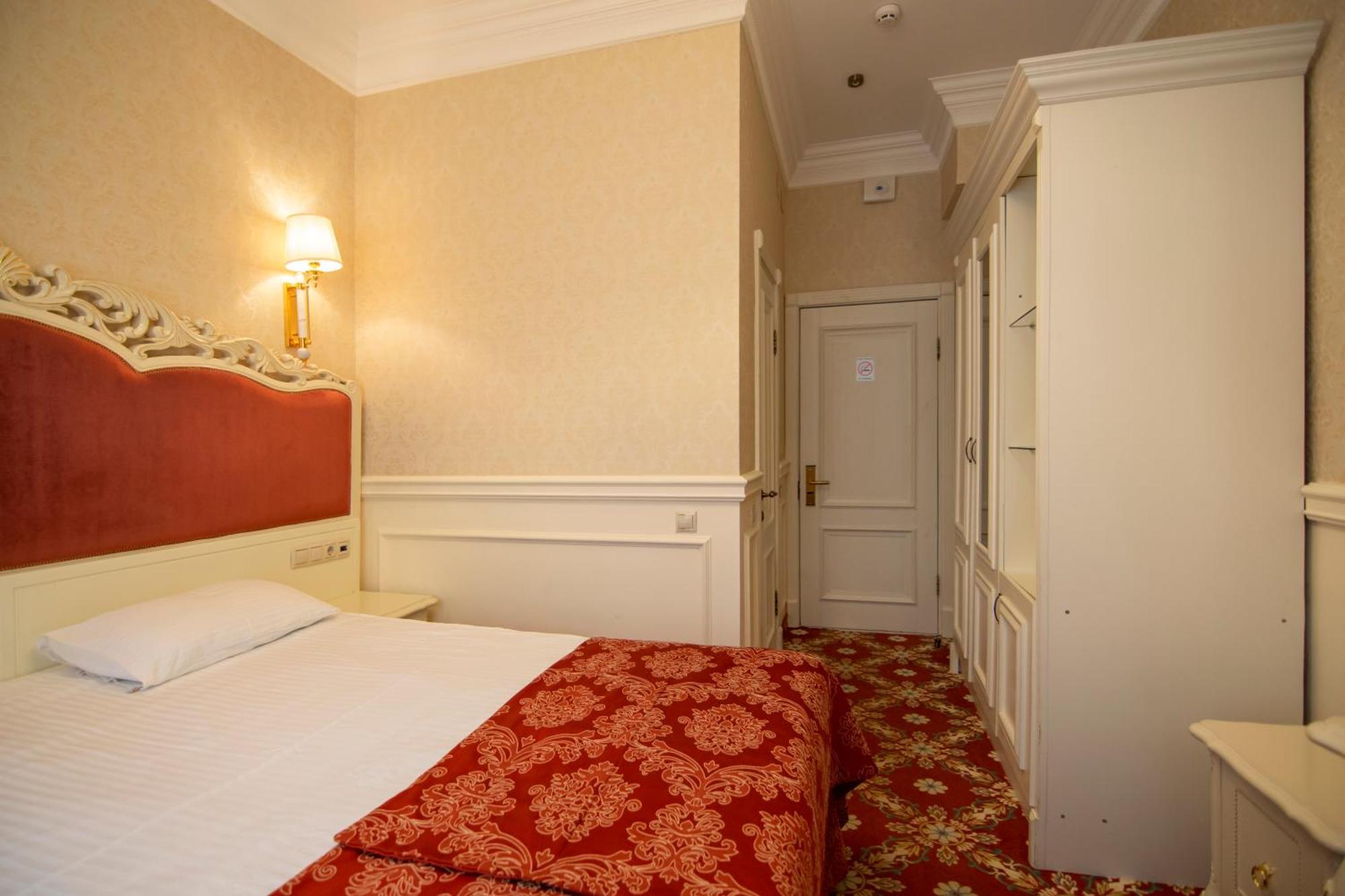 Royal Olympic Hotel Kiew Exterior foto