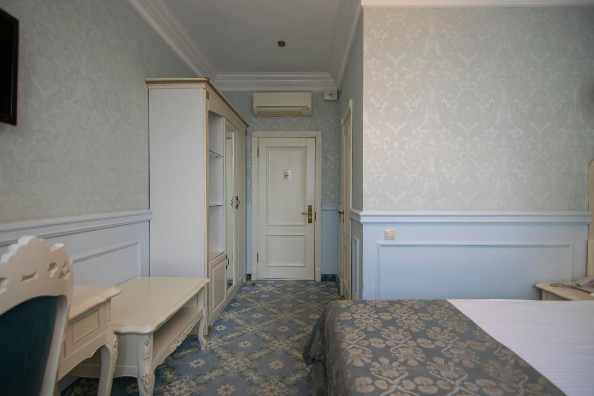 Royal Olympic Hotel Kiew Exterior foto
