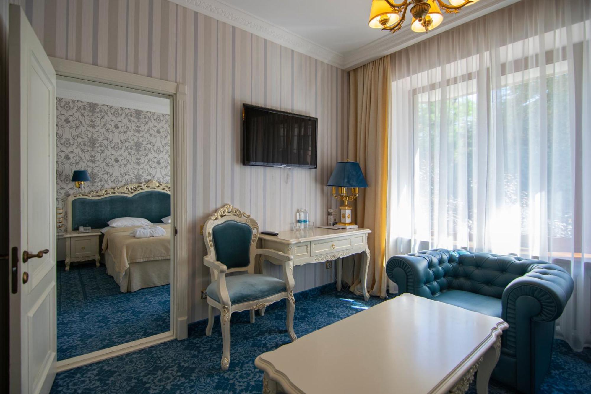 Royal Olympic Hotel Kiew Exterior foto