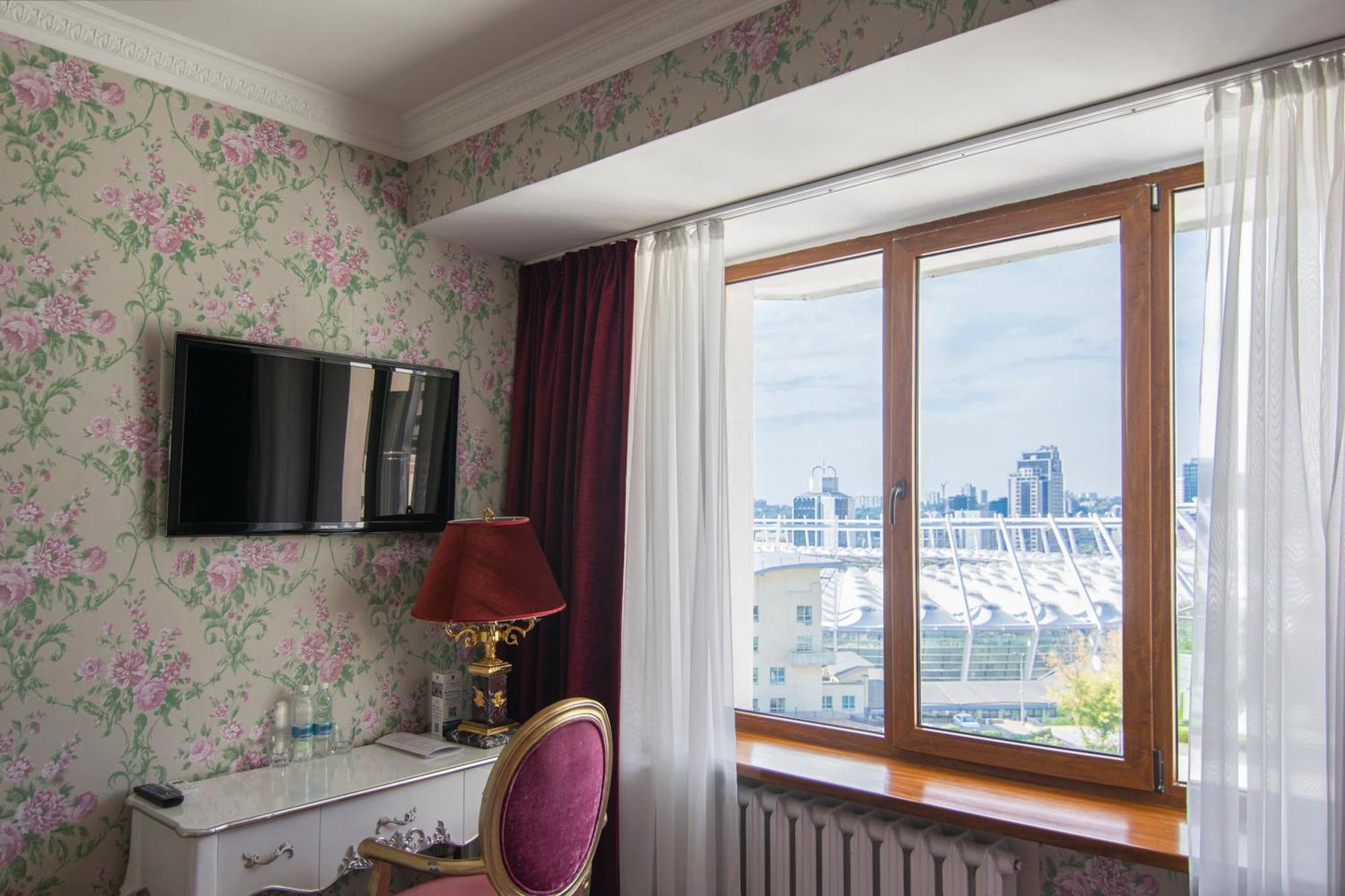 Royal Olympic Hotel Kiew Exterior foto