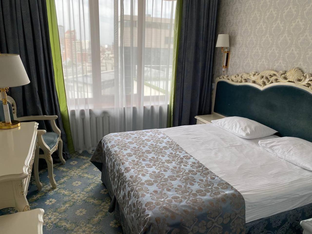 Royal Olympic Hotel Kiew Zimmer foto