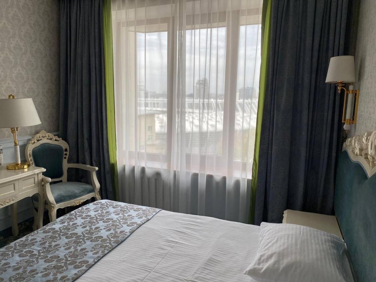 Royal Olympic Hotel Kiew Exterior foto