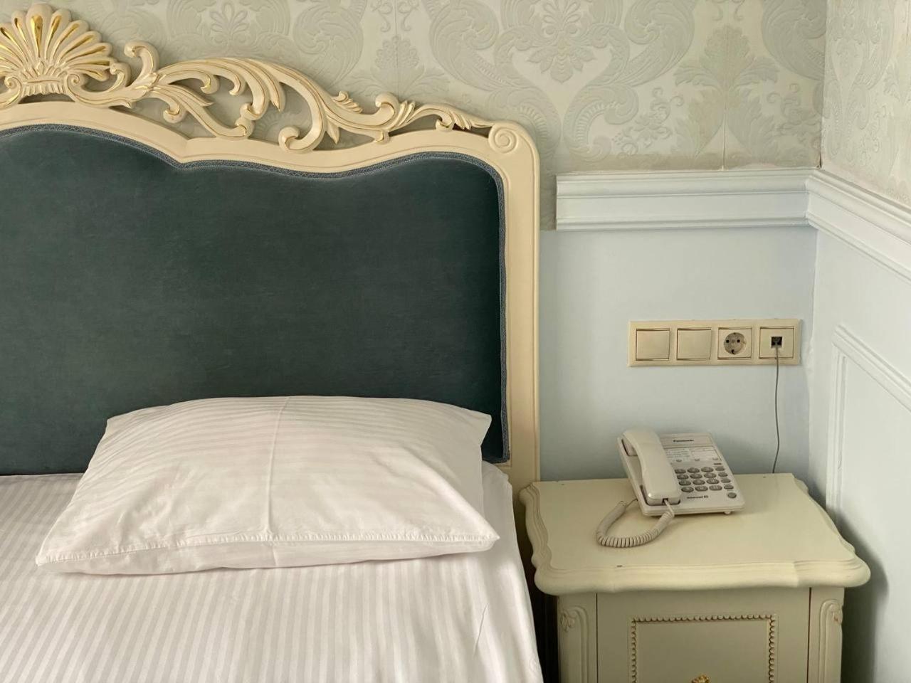 Royal Olympic Hotel Kiew Zimmer foto