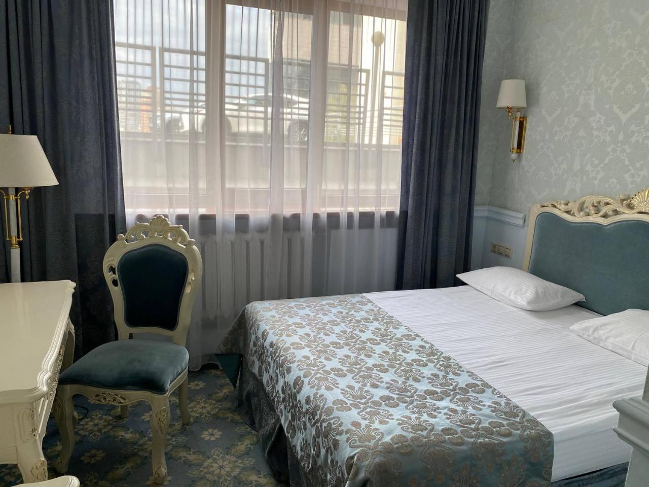 Royal Olympic Hotel Kiew Zimmer foto